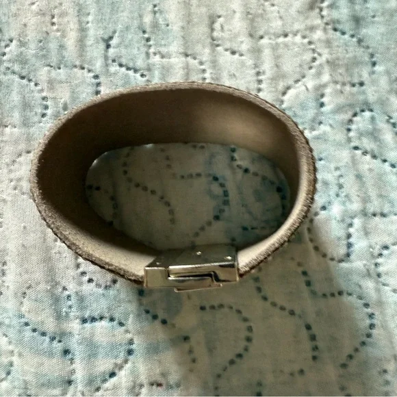 Sparkling Silver Rhinestone Thick Bracelet - Picture 5 of 7